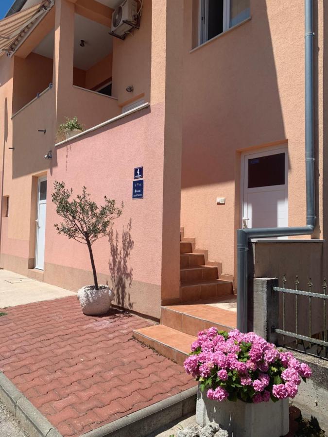 Apartments Dumina Murter Exterior photo